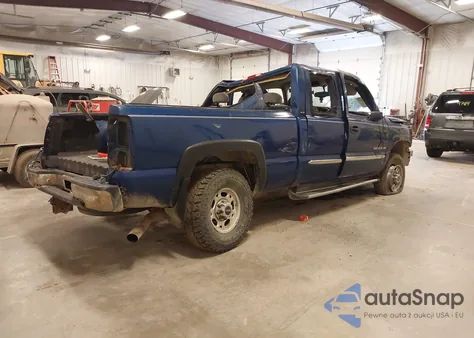 2004 GMC Sierra 2500Hd Sle z USA, uszkodzony, nr VIN 1GTHC29U74E369734